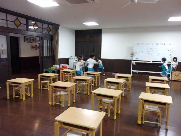 egguhannto3.jpg